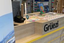 Post unterstützt Kundinnen und Kunden bei Lesen und Rechnen